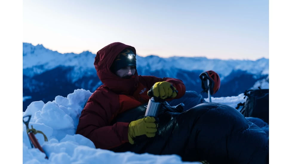 Rab Mythic Ultra 180 Sleeping Bag - Image 17