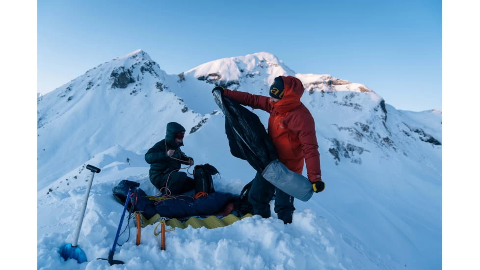 Rab Mythic Ultra 180 Sleeping Bag - Image 9